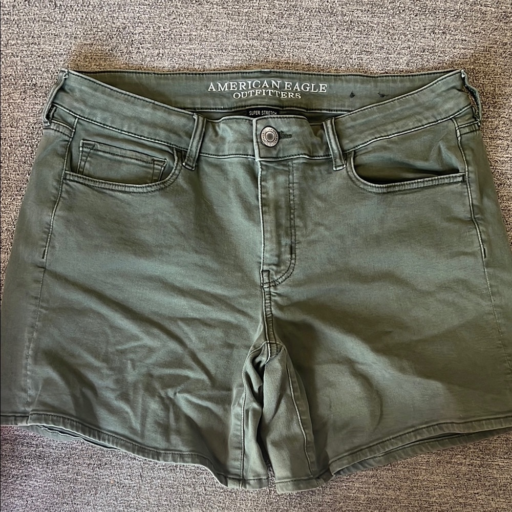 American Eagle Outfitters Women's Green Shorts